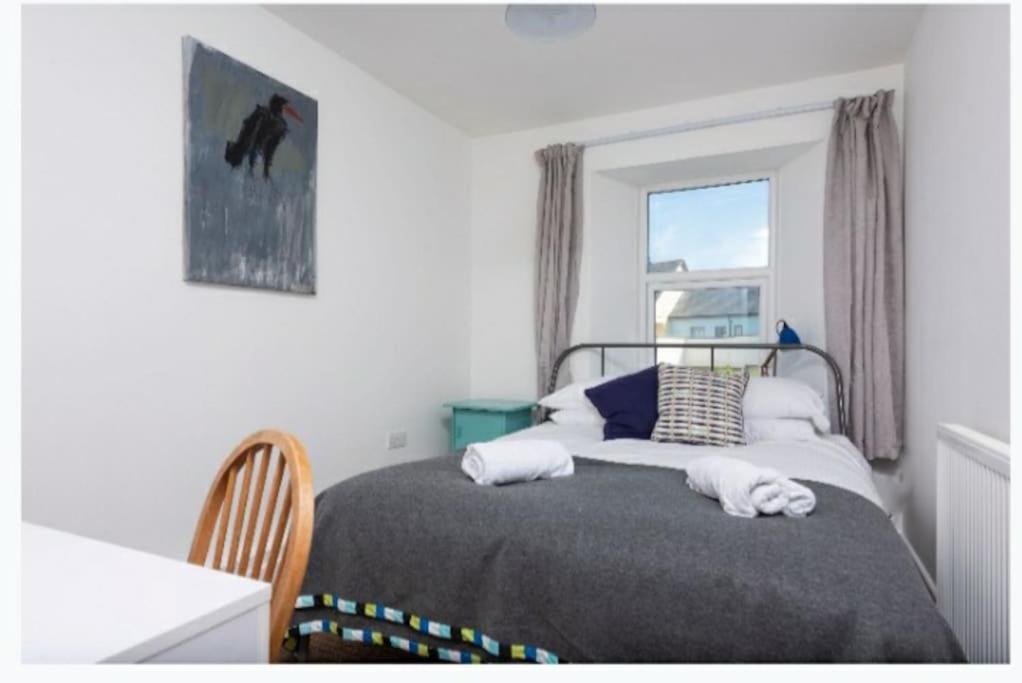 פנזאנס Beautiful And Bright !! Town/Harbour Apartment #2 מראה חיצוני תמונה